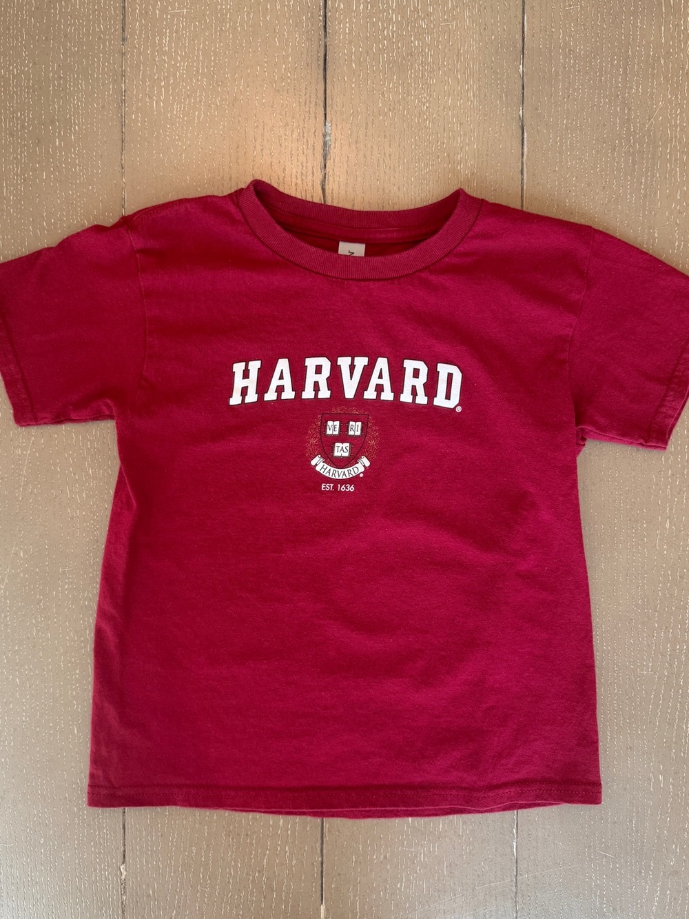 Gildan Unisex Kids Youth Harvard University Crimson Short-Sleeve Shirt Size S